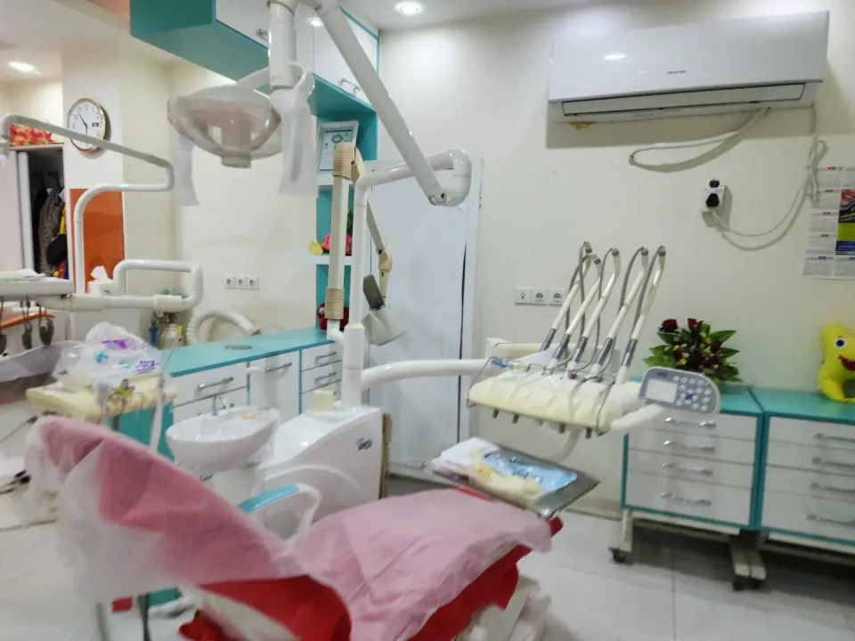 مطب دندانپزشکی دکتر راضیه صنیعی - 2